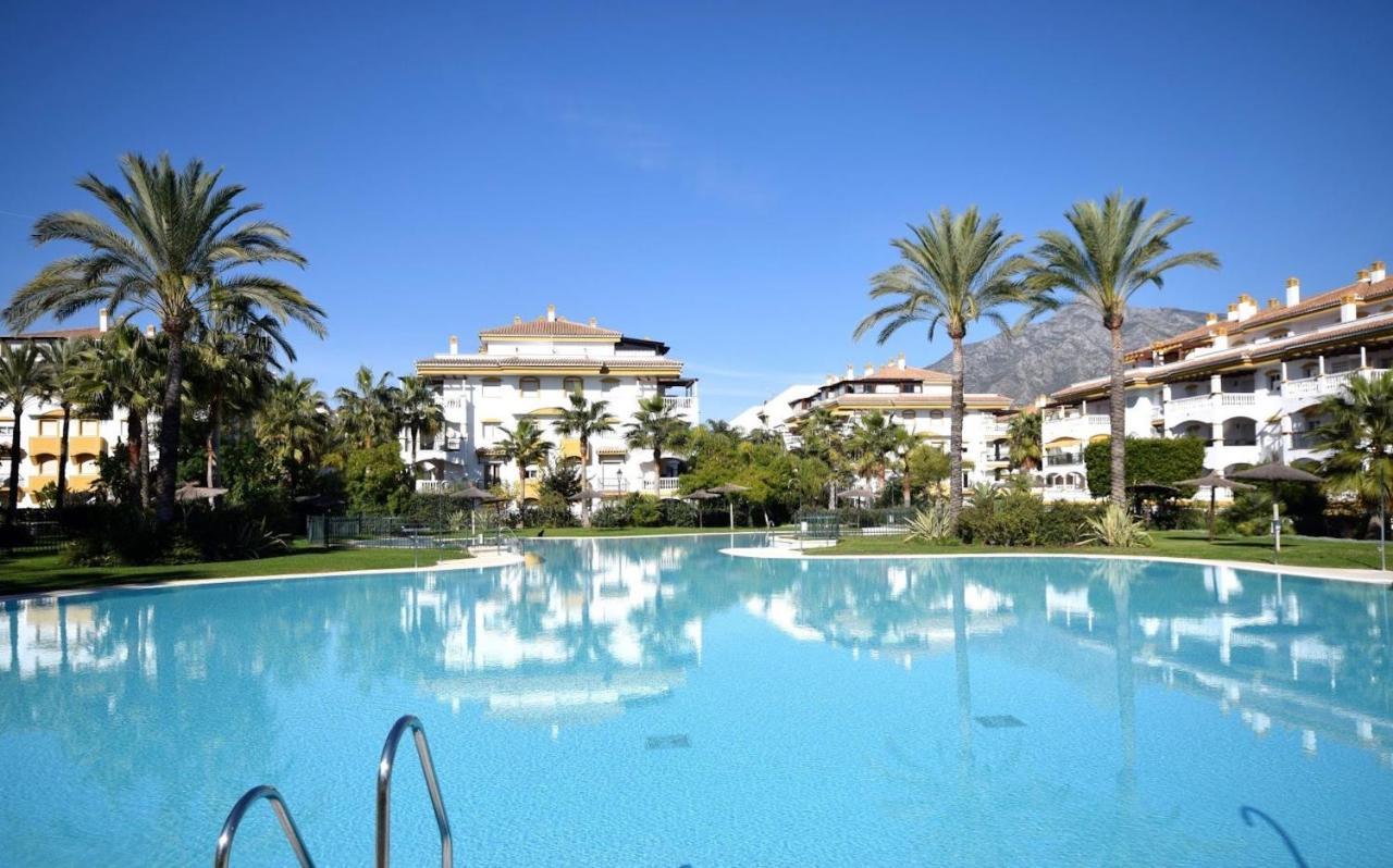 Apartemen Beautiful Ground Floor Dama De Noche - Rdr111 *